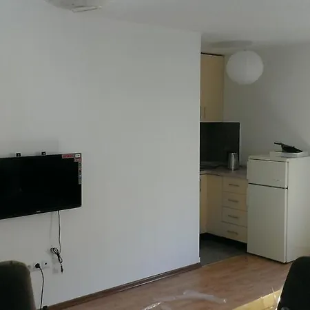 Foco Apartman *